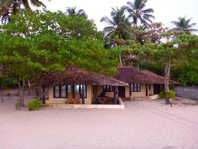 Szálloda Og Beach Resort Mararikulam